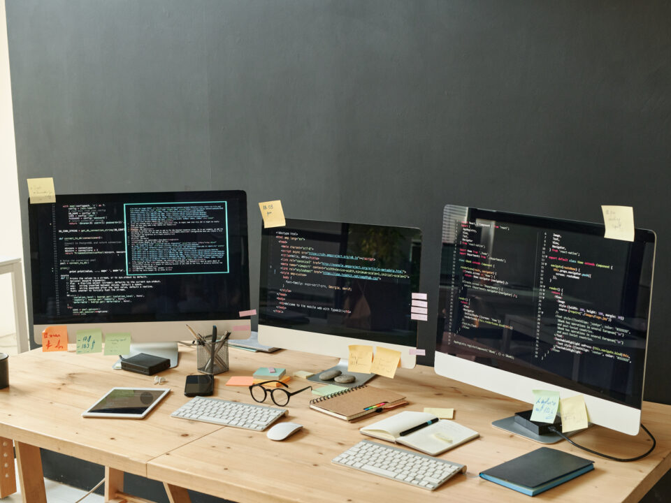 WordPress ou site sur mesure : le bon choix pour une PME